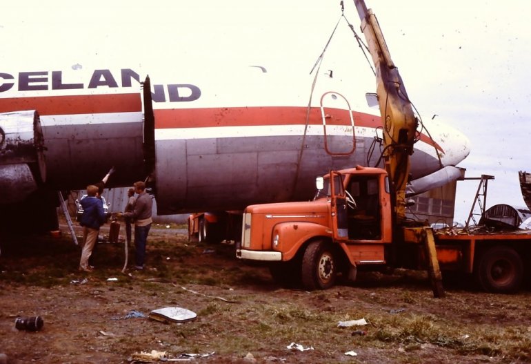 TF-IUB Douglas DC-6A Liftmaster 